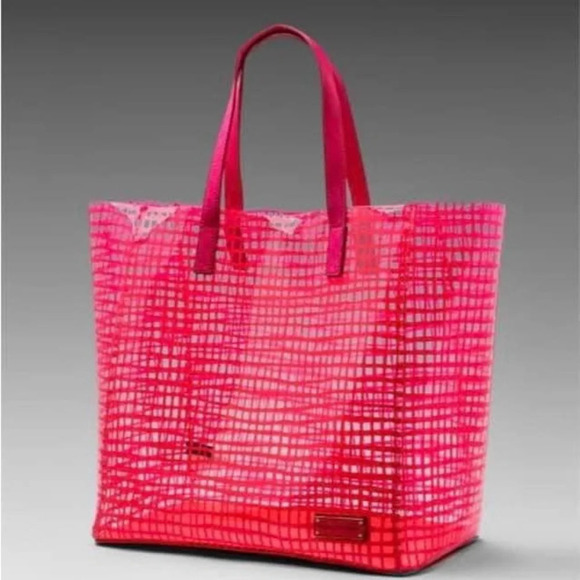 Marc By Marc Jacobs Handbags - Marc by Marc jacobs checkmate tote in diva pink
